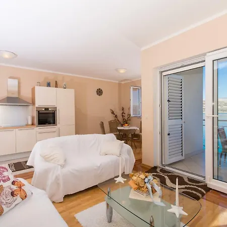 Apartament Luxury L&a